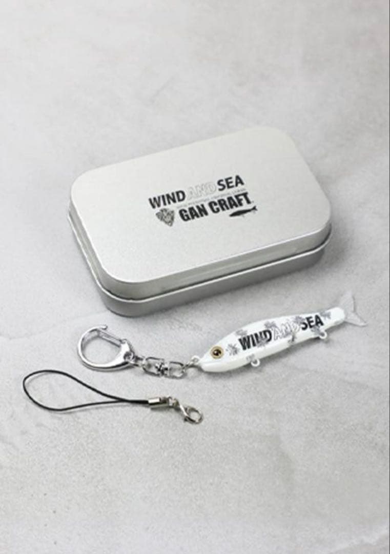 GAN CRAFT x WDS JOINTED CLAW 70ルアーキーホルダー - メルカリ