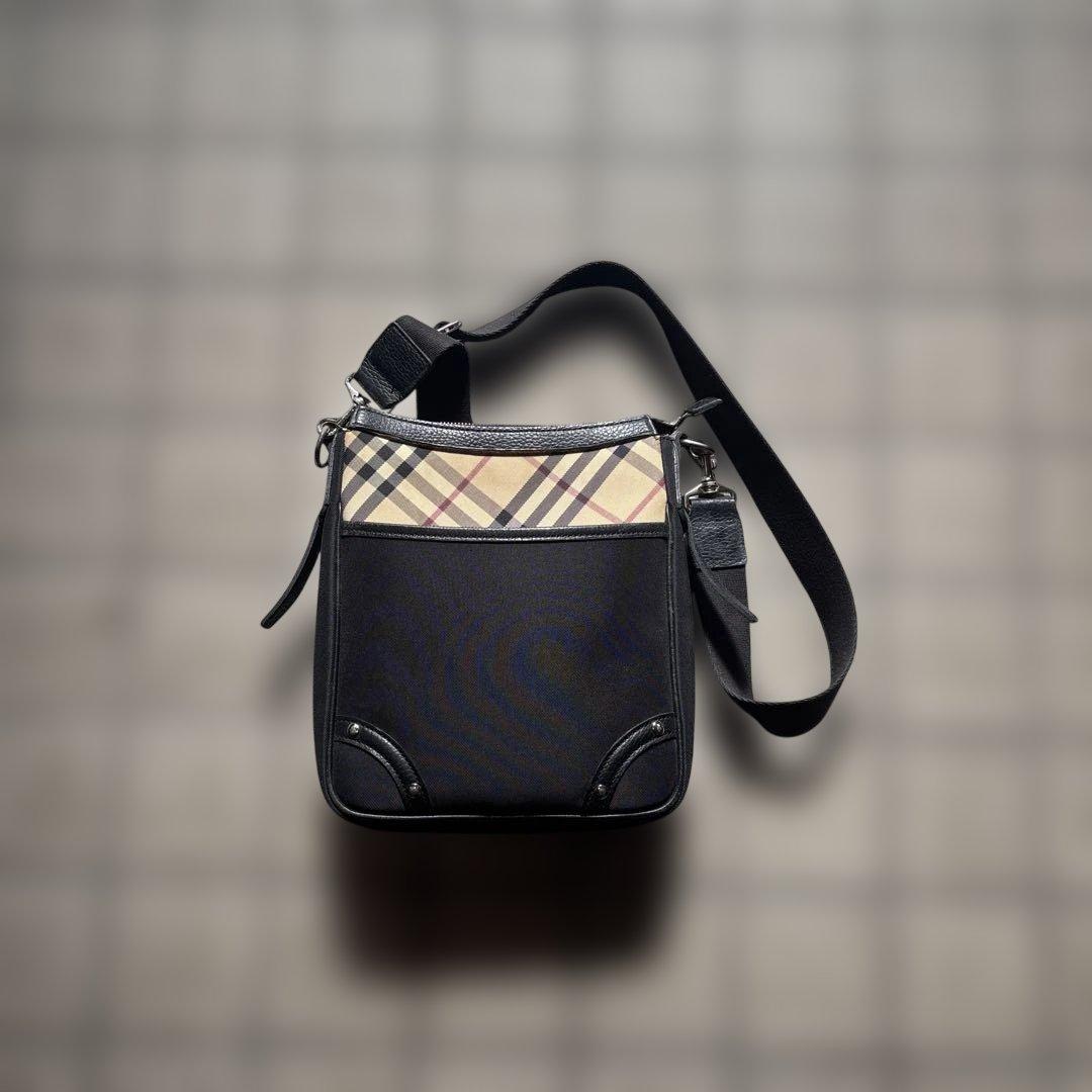Burberry ショルダーバッグ ブラック BURBERRY】チェックショルダー NEW HAMPSHIRE (Burberry/ショルダー