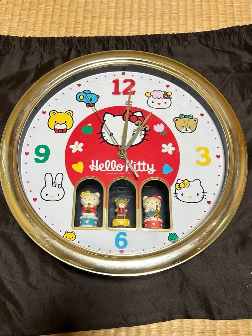ハローキティ 掛け時計 希少！！ 早い者勝ち！ - メルカリ