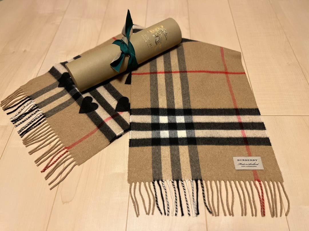 BURBERRY バーバリー マフラー カシミア100％　ハートブラック　美品 BURBERRY（バーバリー） マフラー GIANT CHK CS チェック カシミア