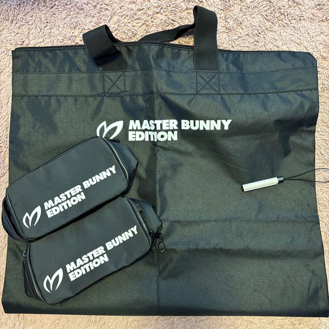 MASTER BUNNY EDITION」折りたためるキャリーケース - メルカリ
