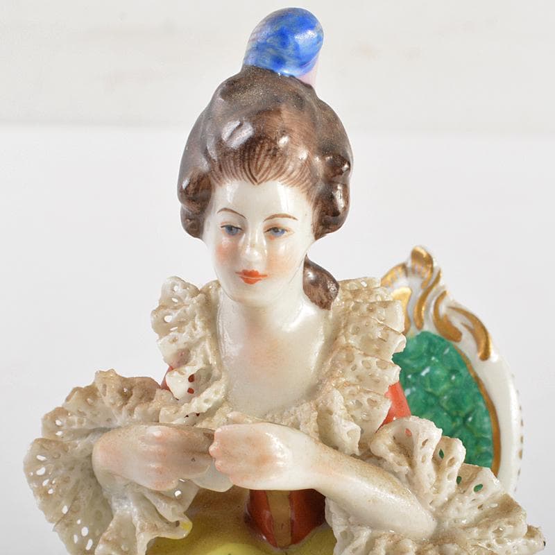 専用フォルクシュテットなど フィギュリン陶人形レースドール 2点 C