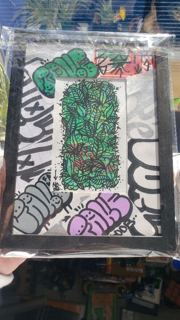 ストリートアート 植物デザイン 絵画 森の妖精 グラフィティ ストリートアート 植物デザイン 絵画 森の妖精 グラフィティ