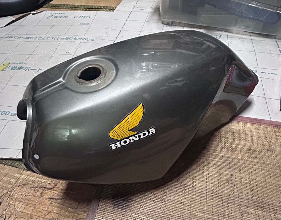 ホンダ VT250FC 純正ガソリンタンク ホンダ（HONDA） ☆訳あり 補修ベース 即決あり☆ 純正 フューエル