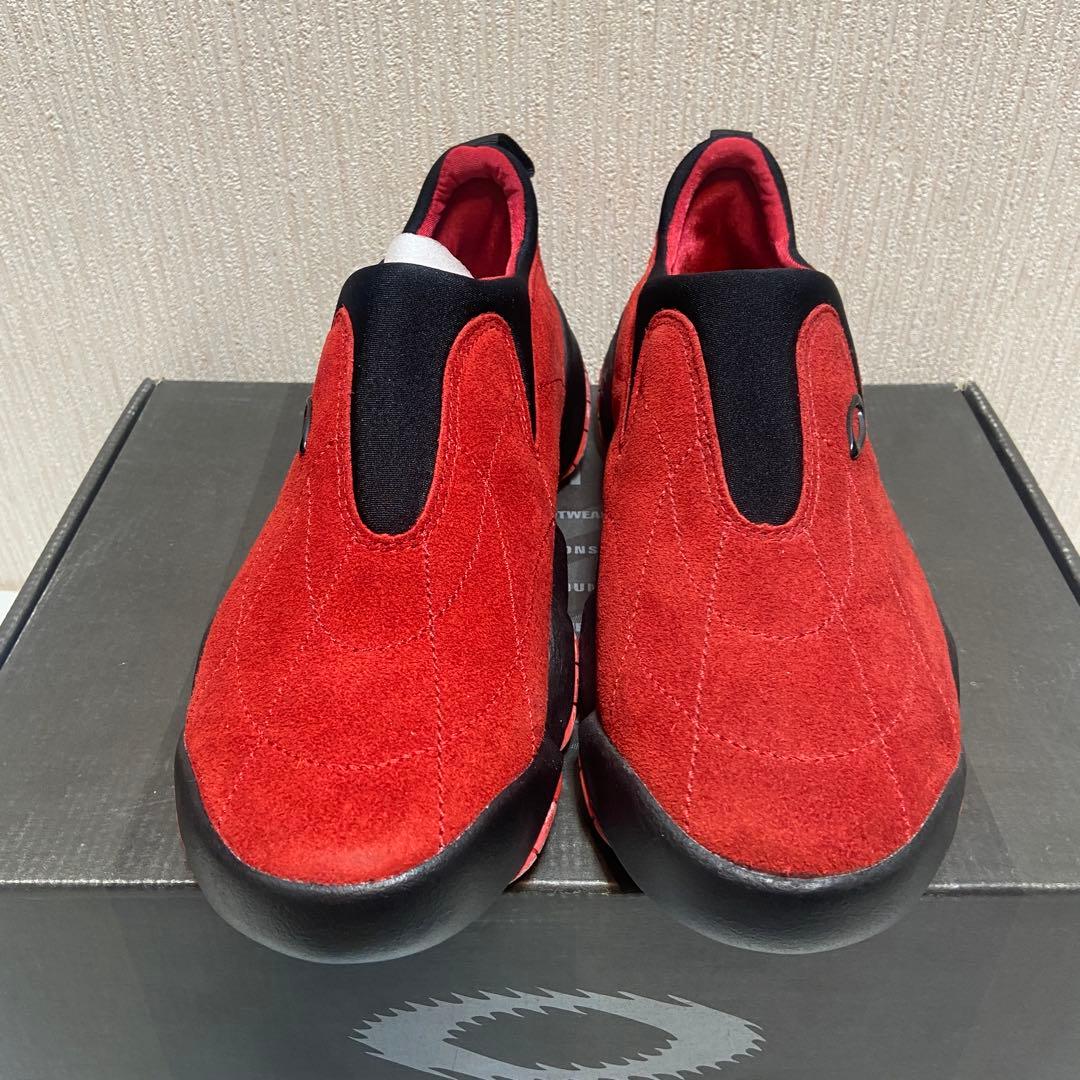 新品・未使用】オークリー フレッシュ スニーカー レッド 26.5cm 希少