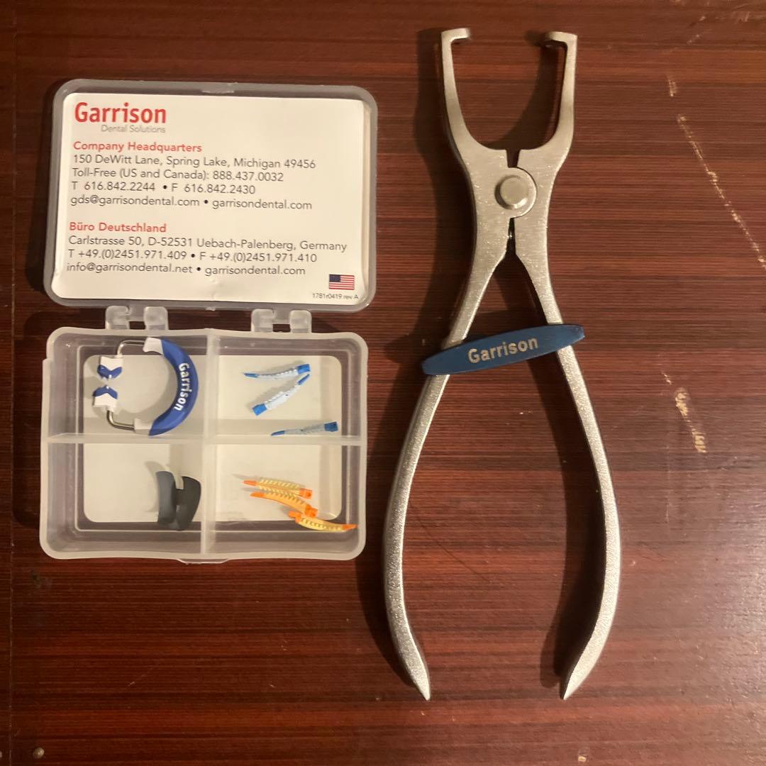 コンポジタイト3Dリングフォーセップスフュージョン＋リテーナーコンパクトキット コンポジタイト 3D リテーナー フュージョンS 1入｜オンラインカタログ