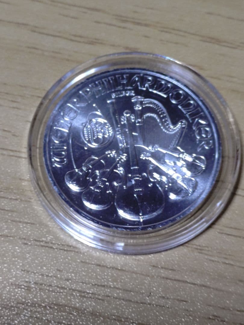 ウィーン・フィルハーモニー 1オンス銀貨 2025年 - メルカリ