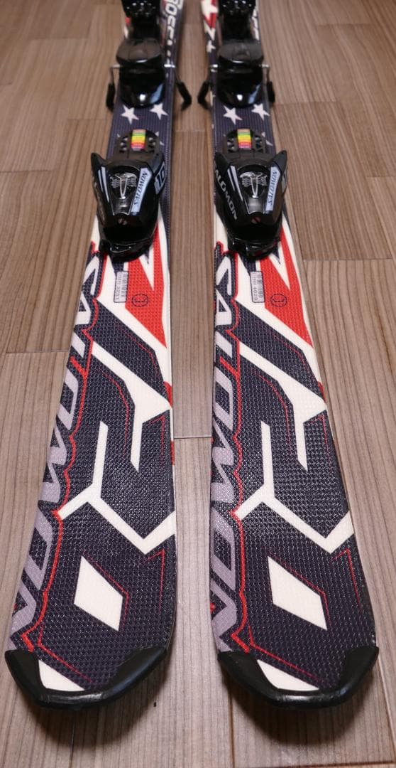 ★１２０ｃｍ ★ショートスキー ★スキーボード ★男でも女でも！ ★綺麗＆良好！ 90cm スキーボード ファンスキー ブーツ付きTXT90 ＋ZMスノーボード