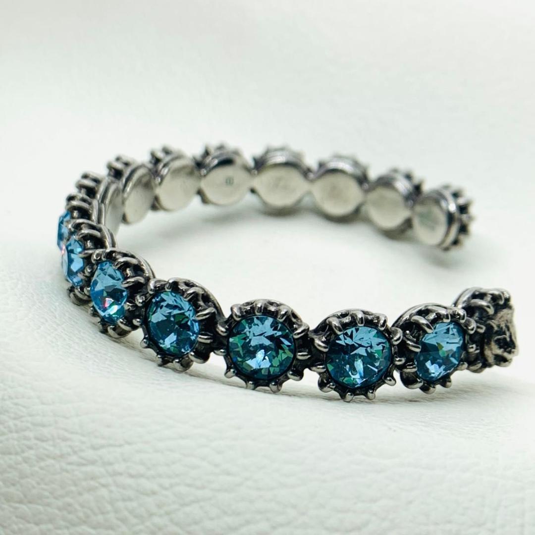 美品 グッチ キャット バングル ブルー ビジュー ブレスレット サイズ