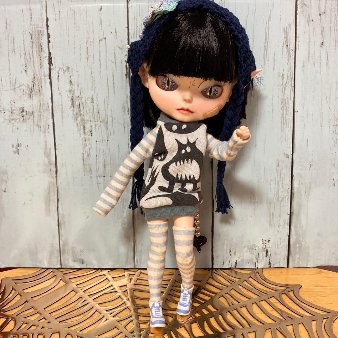 デビルちゃん』カスタムドール さらさらボブヘア(ブラック)