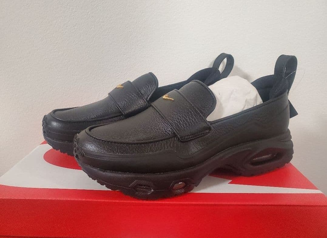 22.5cm エアマックス フェノメナ ウィメンズスニーカー