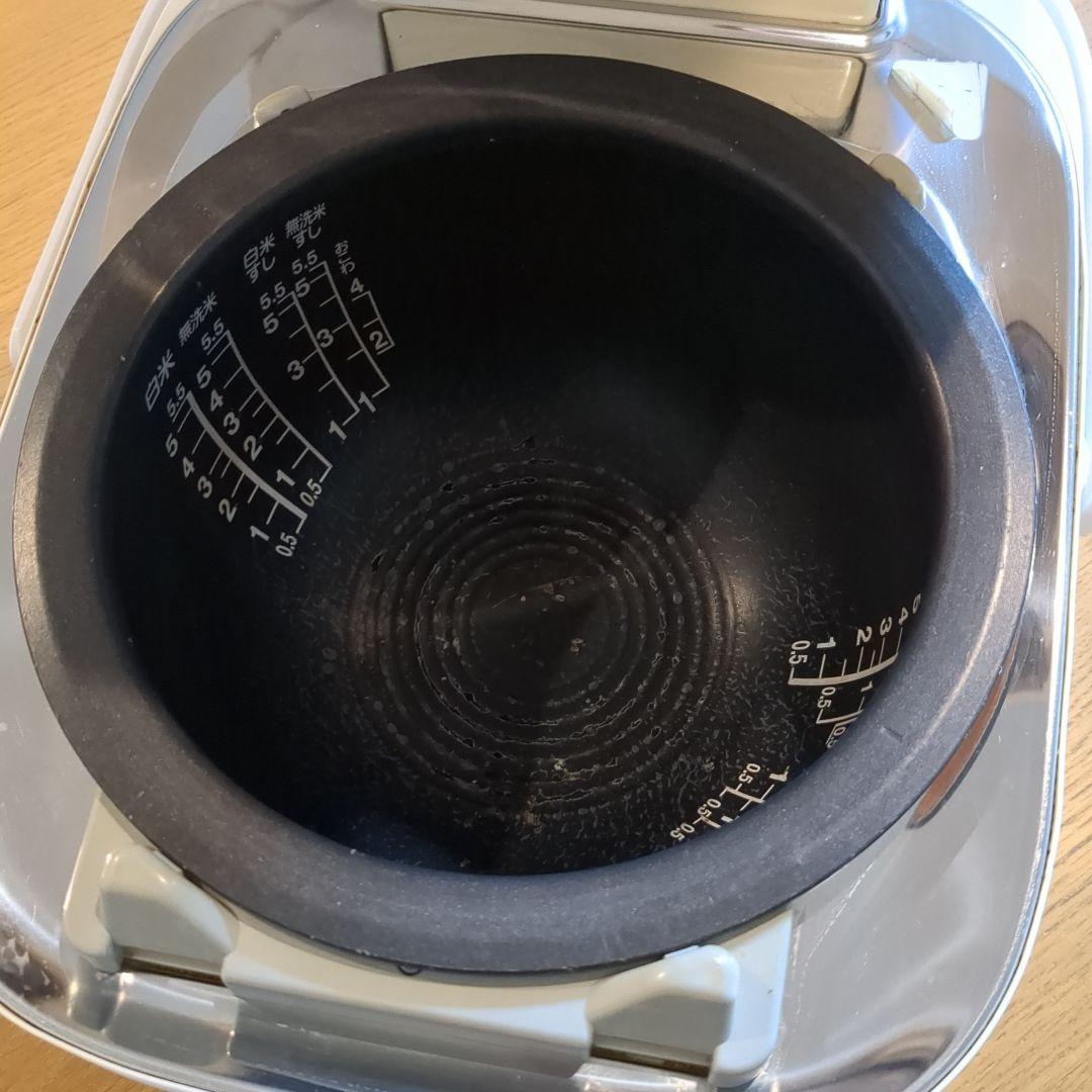 東芝（TOSHIBA)炊飯5.5合炊き 型番 RC-10VXJ ジャンク品 - メルカリ
