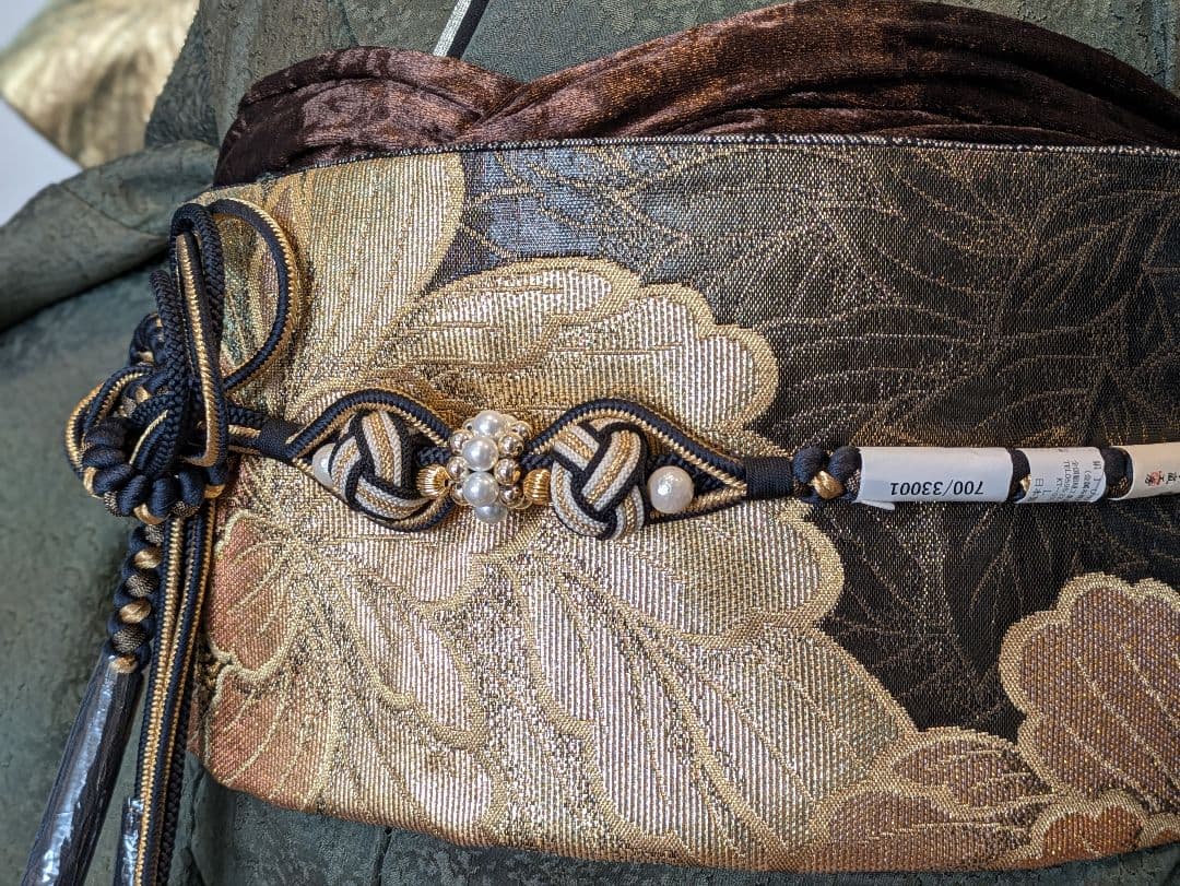 振袖フルセット 身丈168裄67 霞文 暈し染め カーキ 正絹 逸品 - メルカリ