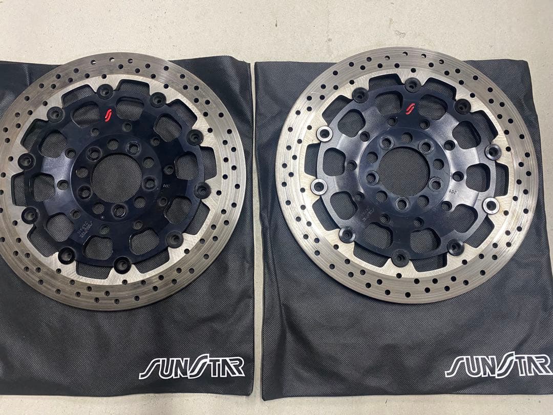 ゼファー400、ZRX400用サンスターブレーキディスク 2枚セット。ボルト