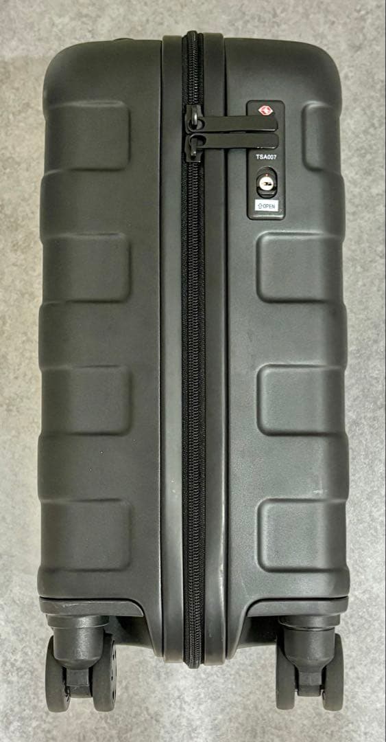 無印良品 バーを自由に調節できる ハードキャリーケース（２０Ｌ） バーを自由に調節できる ハードキャリーケース（75L） | 無印良品