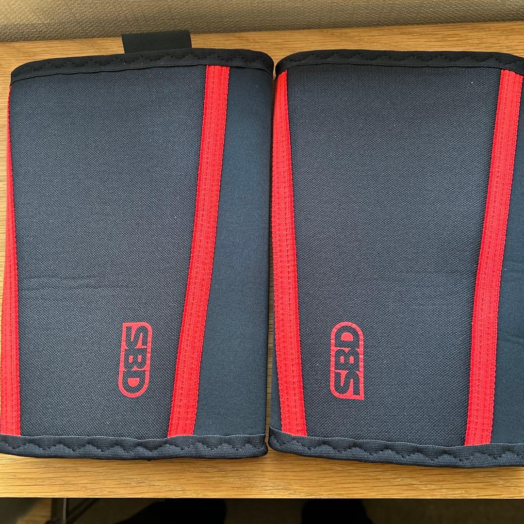 美品】 SBD エルボースリーブ 試着のみ 左右 - メルカリ