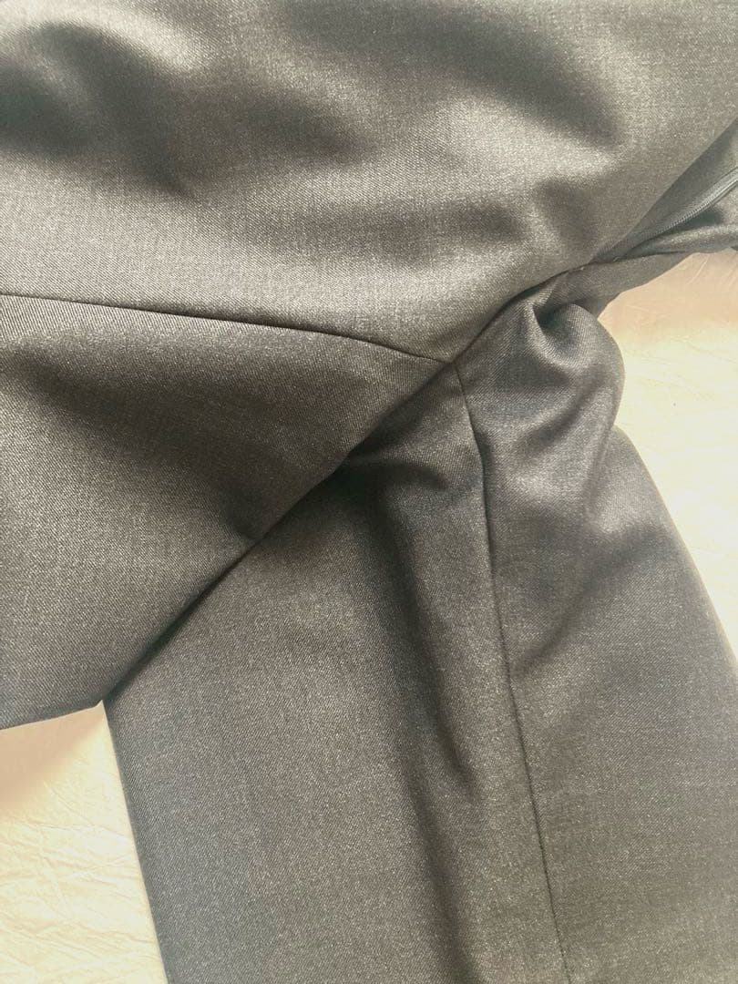 エディフィス ダークグレー ビジネス スーツセットアップ カノニコ 44