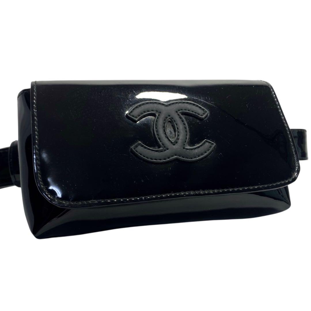 ⭐️CHANEL⭐️シャネル　ウエストポーチ　エナメル　ノベルティ　ボディバッグ CHANEL ノベルティ ウエストポーチ エナメル ブラック ウエストバッグ