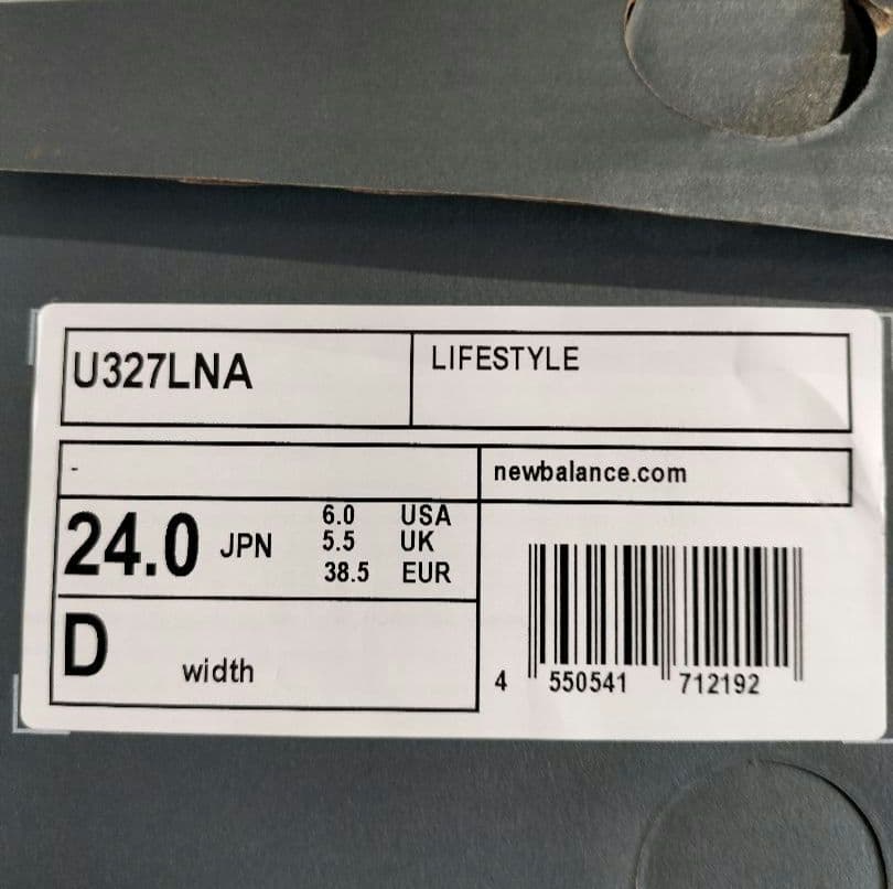 ★特価　新品 ニューバランス　スニーカー　U327　24.0cm　送料込