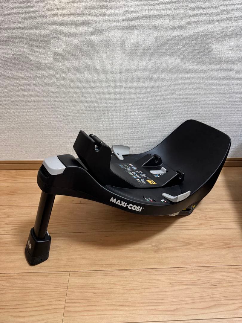 《ぽんぽこ》MAXI-COSI チャイルドシートベース ブラック