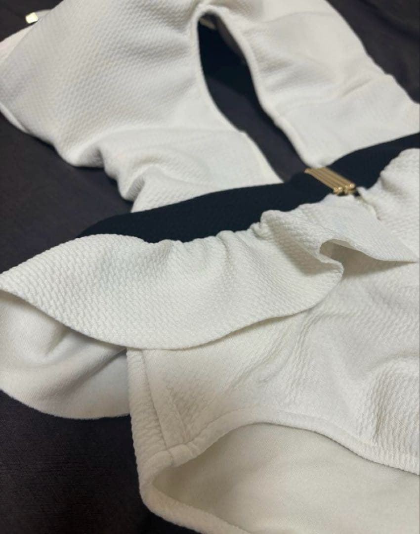 専用クリアバッグ付 新品未使用herliptoハーリップトゥ 水着 フリルベルト