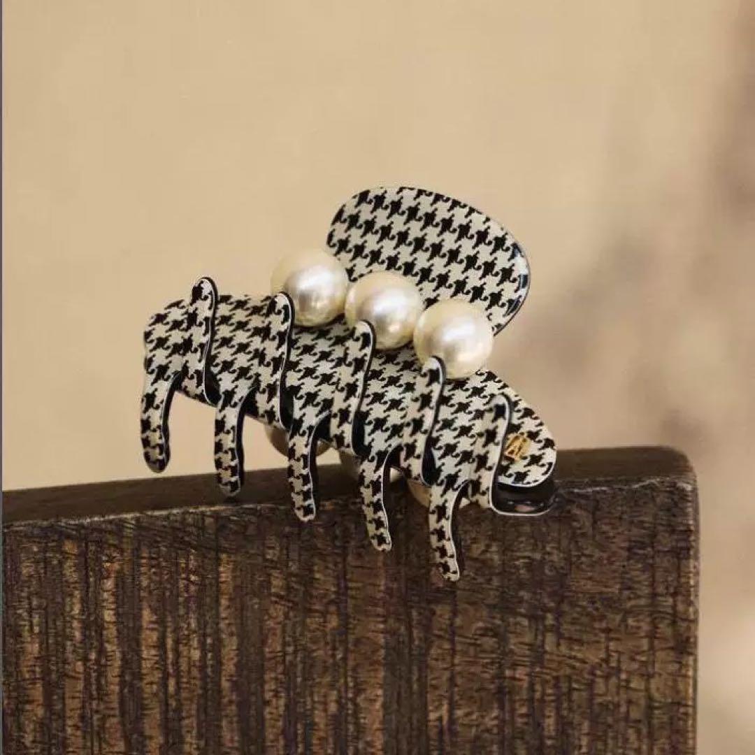 新品未開封】alexandre de paris パール クリップS 千鳥柄 - メルカリ