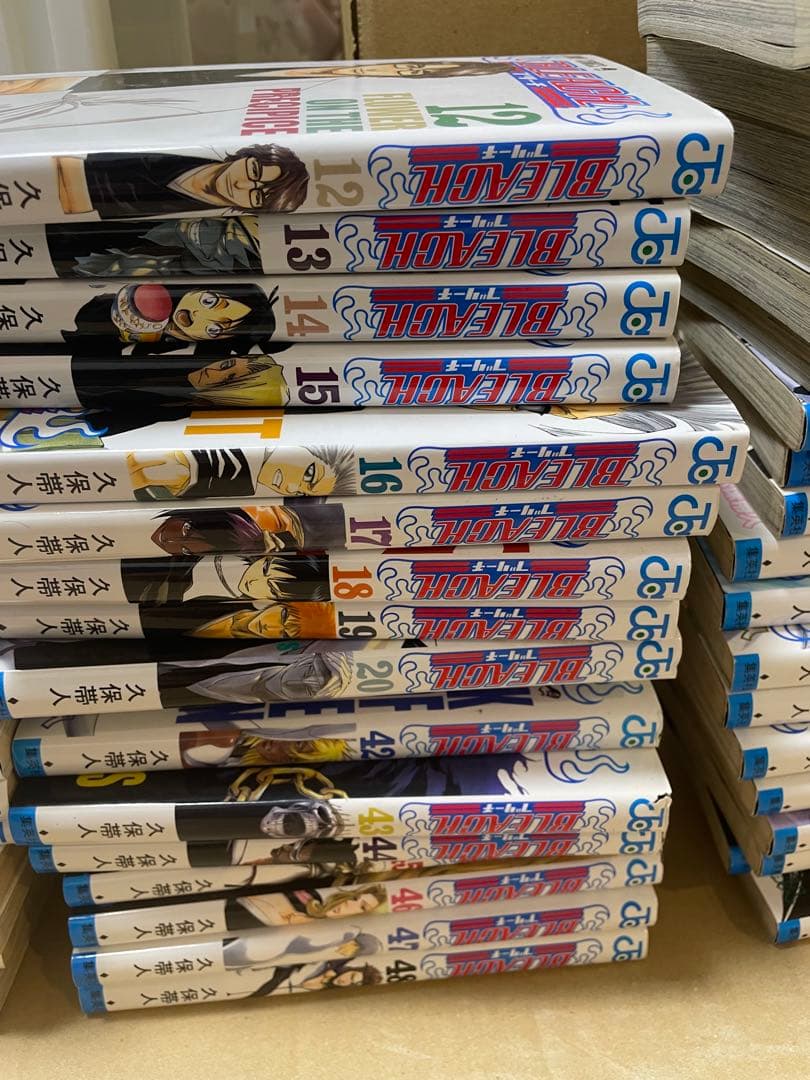 NARUTO 1-72巻、BLEACH 1-48巻【11巻無】119巻　まとめ売