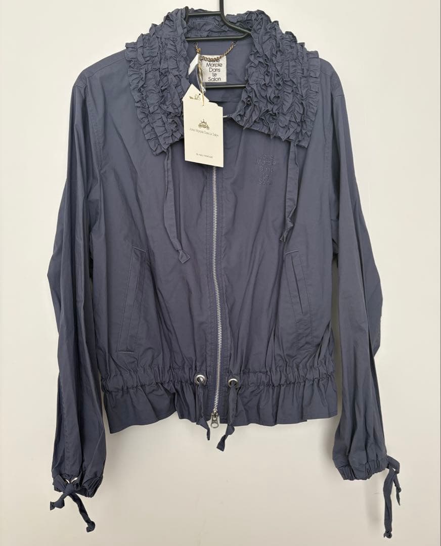 本日終了 未使用タグ付 ジェーンマープルドンルサロンフリルカラージップブルゾン 友達と食事🍽️の日 雨強く降る日のコーデです✨💖 #ジェーンマープル