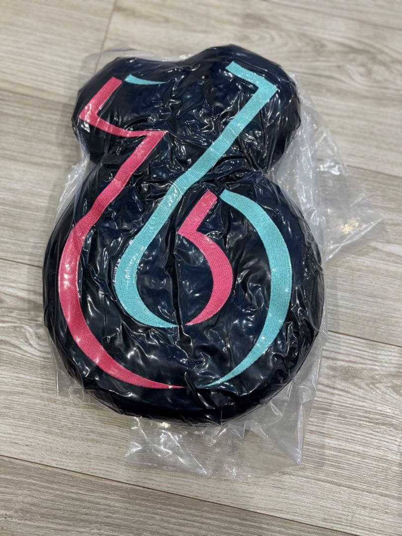 tiktok■ティックトック■音符クッション■非売品■限定インフルエンサー未開封 tiktok□ティックトック□音符クッション□非売品□限定インフル