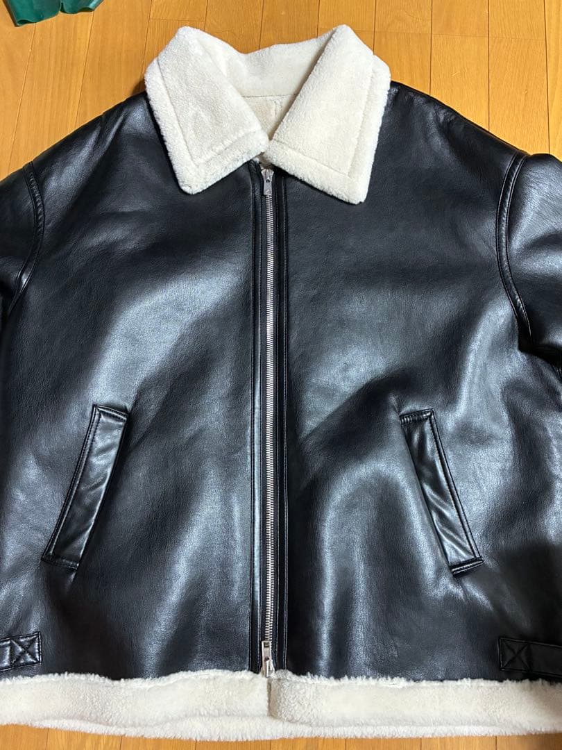 Lui’s フェイクレザームートンジャケット　Freeサイズ Lui's（ルイス）の「フェイクムートンBIGジャケット（ブルゾン）」 - WEAR