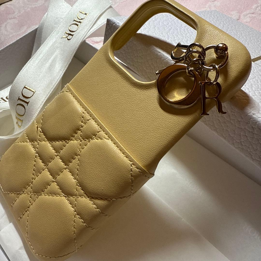 《美品》Diorスマホケース黄 iPhone15Pro