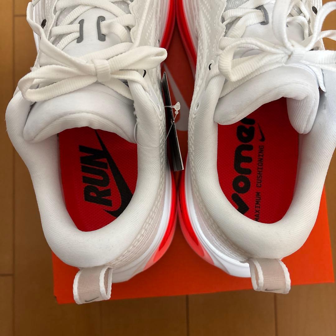 Nike ボメロプラス 25.5cm