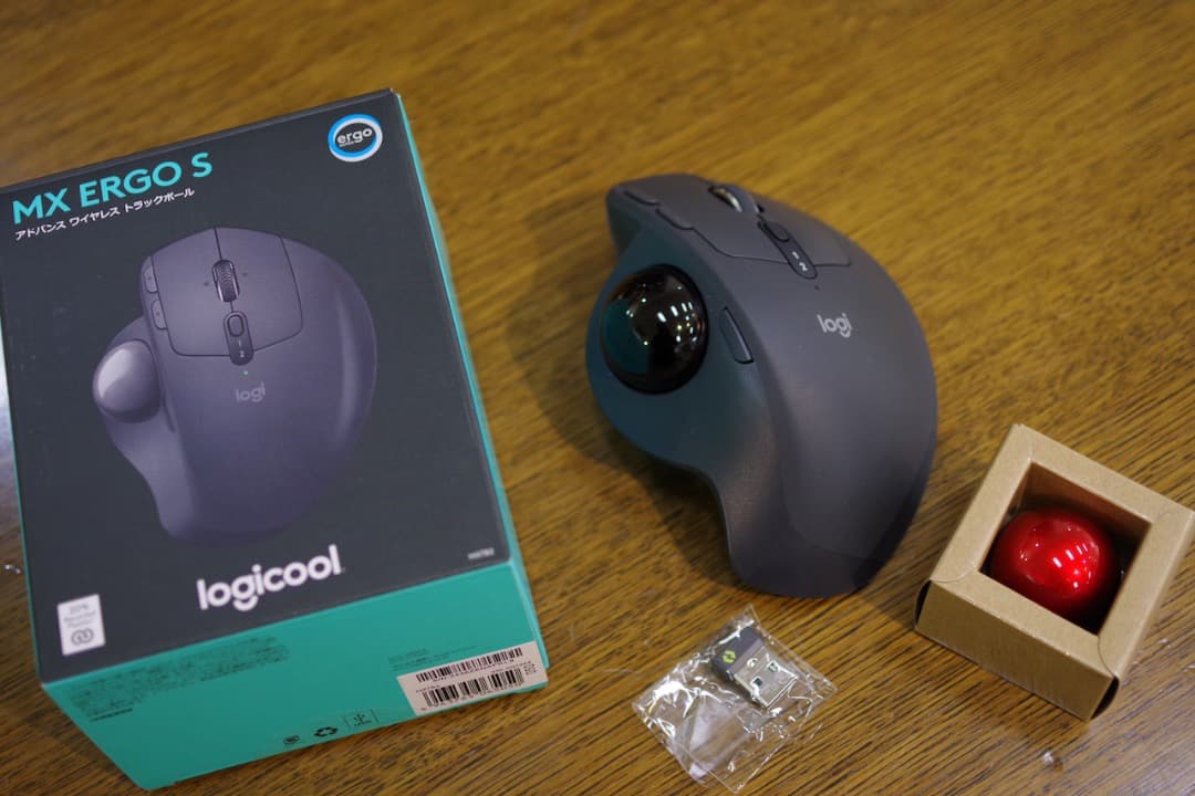 logicool MX ERGO S（黒玉+赤玉） MX Ergo S - ワイヤレス トラックボールマウス |ロジクール