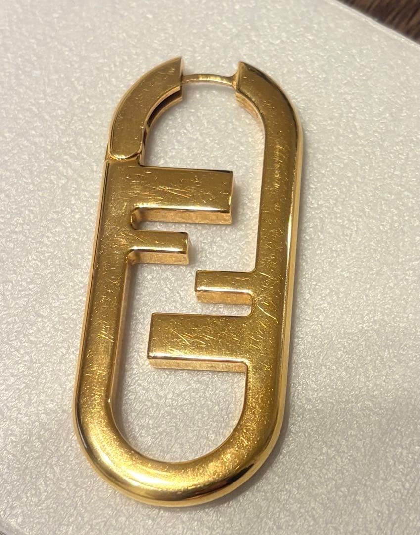 FENDI フェンディ　ゴールド オーロック　ピアス(片耳用) フェンディ オーロック ピアス ゴールド仕上げ ゴールド | Fendi