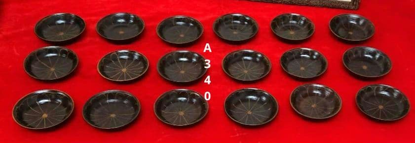 木地菊紋手塩皿、木皿18枚 　A340 木瓜型手塩皿