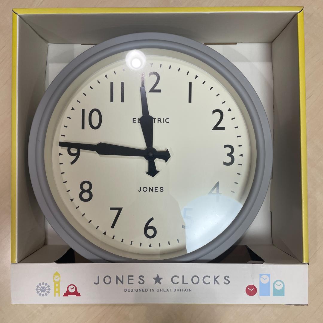 【新品同様】JONES CLOCKS プロペラ針 レトロデザイン 壁掛け時計 Amazon.co.jp: JONES CLOCKS® 映画壁掛け時計 | 長方形レトロ時計 | 10