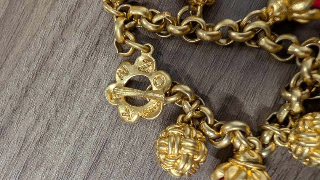 KENZO ヴィンテージブレスレット 石付き - メルカリ KENZO