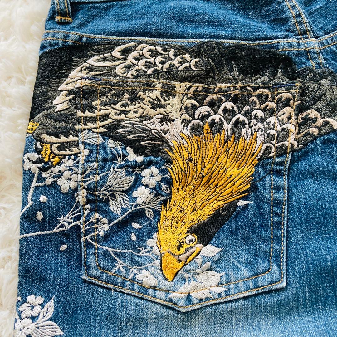 超美品】絡繰魂 デニムパンツ 34 家紋 刺繍 和柄 鷲 鷹 ジーンズ