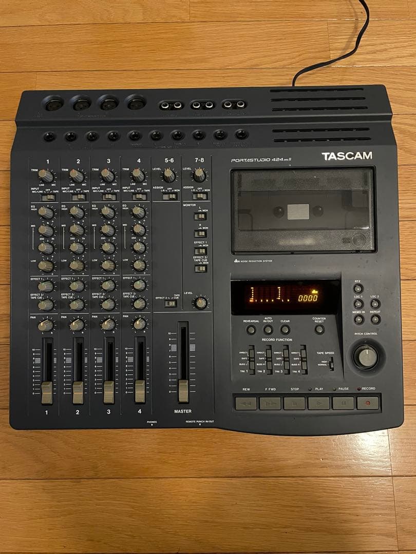TASCAM 424 MKIII マルチトラックレコーダー TASCAM 424 MKIII 4-Track Portastudio Cassette Tape Recorder Tested