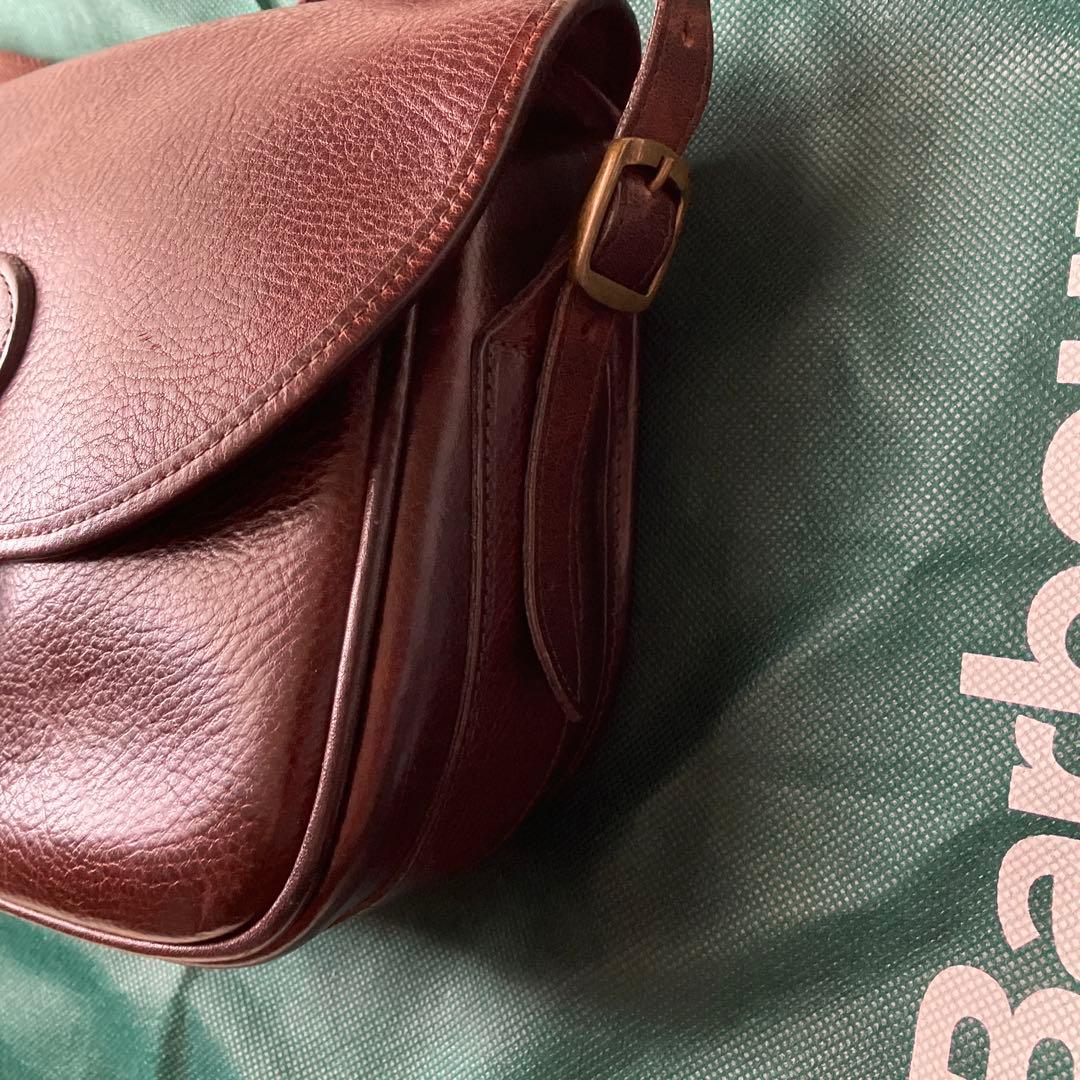 barbour バブアー 本革 カートリッジバッグ - メルカリ