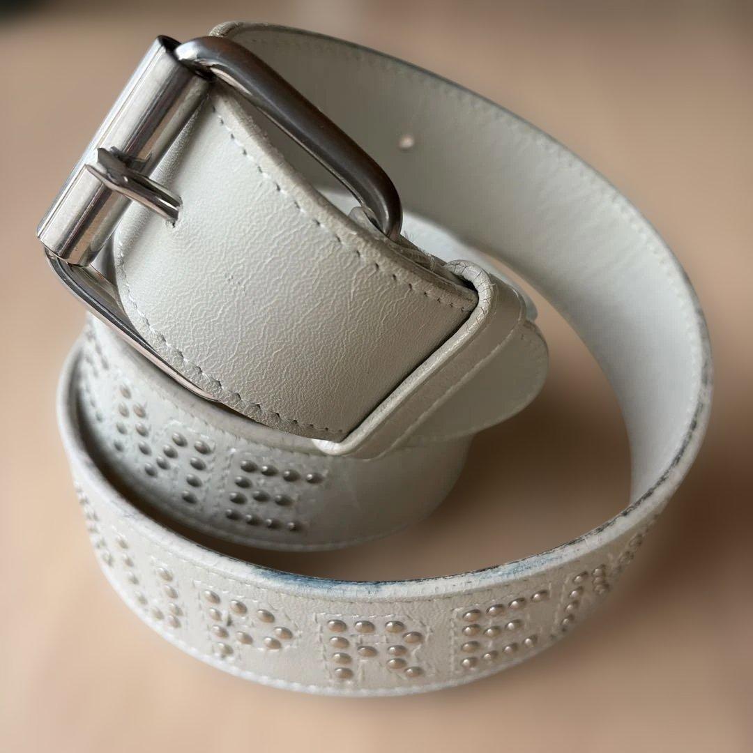 supreme シュプリーム　レザースタッズベルト　S/M 白 ☆Supreme☆洗練された芸術☆クールなスタッズSUPREMEベルト