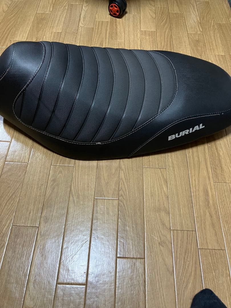 アドレスv125s 希少 ベリアル製 シート アドレスv125s 希少 ベリアル製 シート 最高 の