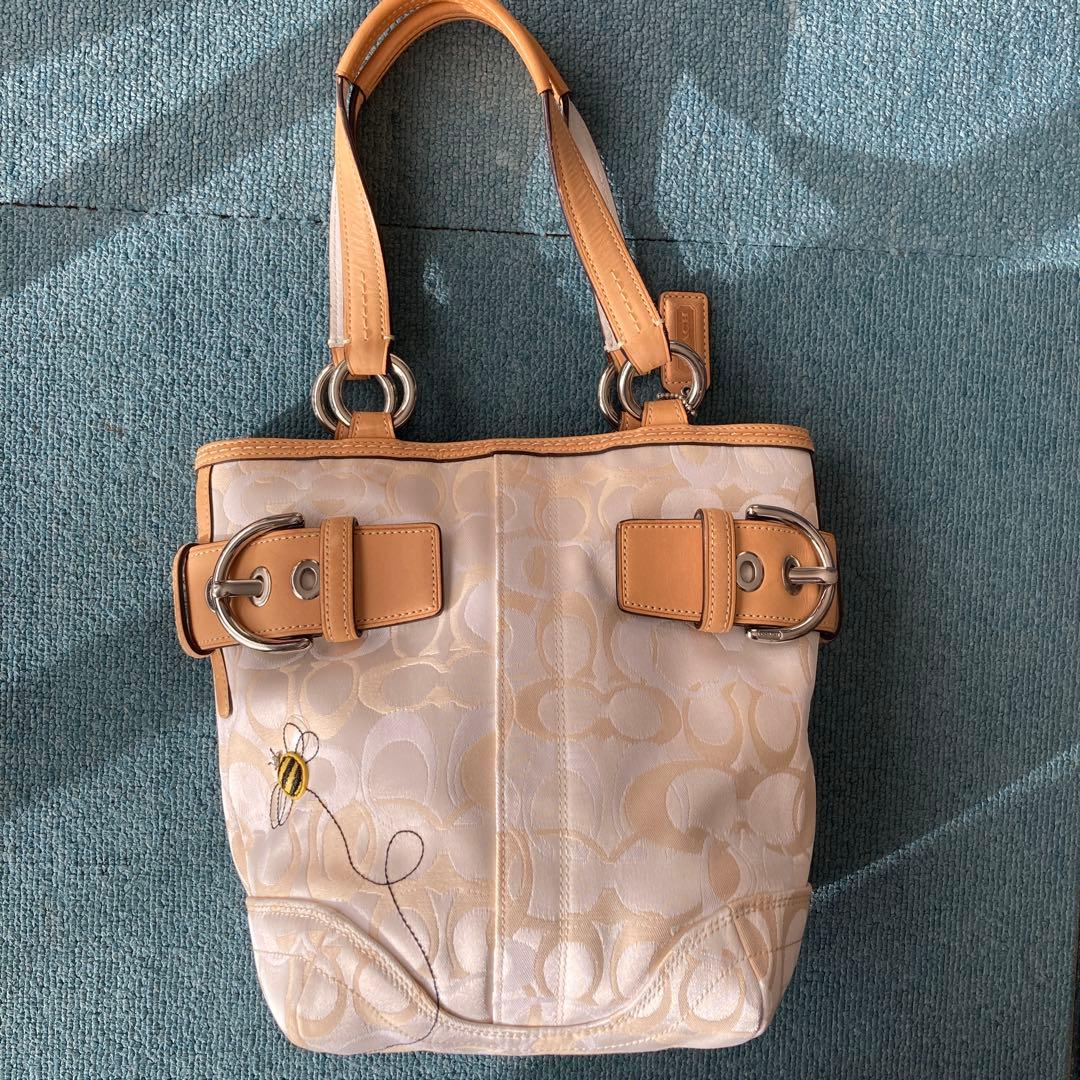 COACH シグネチャー 刺繍デザイン ハンドバッグ 公式】COACH – コーチ | ローグ トップ ハンドル・シグネチャー