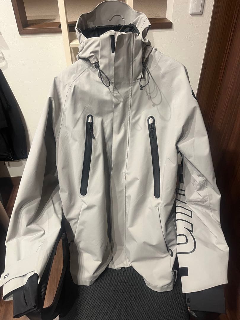 thirtytwoスノーボードジャケット Lサイズ グレー 楽天市場】Lサイズ のみ 40%off 送料無料 スノーボードウェア