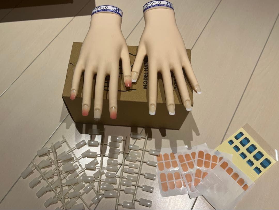 検定ハンド 合格ハンド 滝川（TAKIGAWA） JNEC認定ハンド STモデルハンド 右手 ネイルチップ