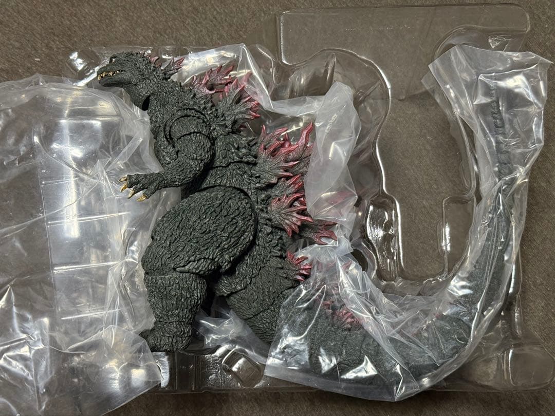 S.H.MonsterArts ゴジラ 2000 ギラゴジ(開封品)