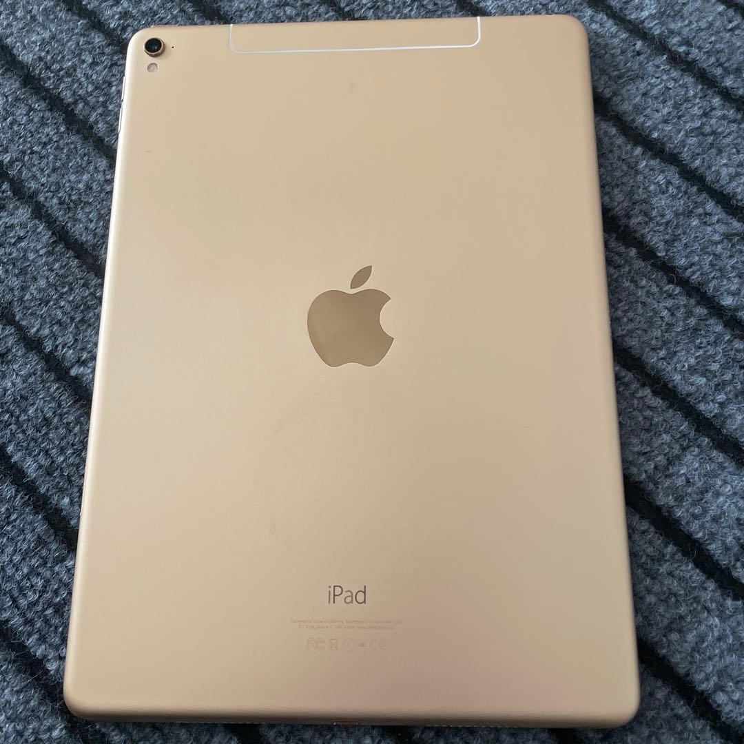 210 iPad 9.7インチ 32GB SIMフリー　ゴールド Amazon.com : Early 2018 Apple iPad (9,7-inch, 32GB, Wi-Fi +