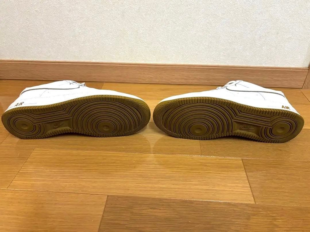 ナイキ エアフォース1 '07 ホワイト×ゴールド ガムソール 26.5cm