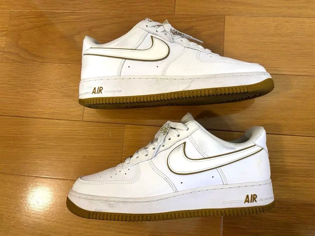 ナイキ エアフォース1 '07 ホワイト×ゴールド ガムソール 26.5cm