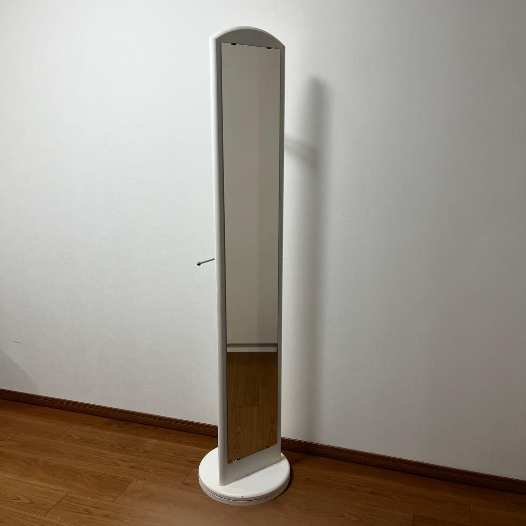 塩川光明堂 ラウンドミラー 姿見 38×38×173 空間を潤す水のような存在感、塩川光明堂のトレンドウォールミラー